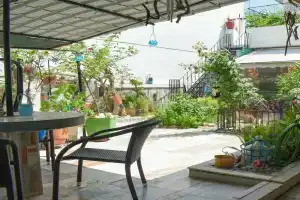 Urban Seaside Oasis - Adriana's Garden Paradise, Каламата