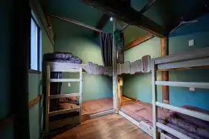 GLAMPiC Guesthouse - Hostel, Дзао-Онсэн