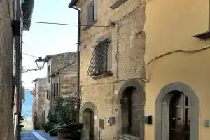 Palazzo Granaroli, Баньореджо