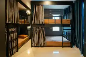 Black Pantera Hostel, Патонг
