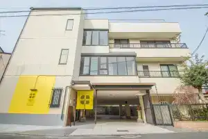 Amp Flat Ogokusou, Фукуока
