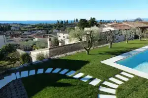 Il cantuccio sul Garda, Кавайон-Веронезе