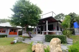 V Garden, Бопхут