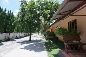 Hin Sai Resotel, Капхэнг Пхет