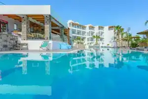 Kouros Home Hotel, Фалираки