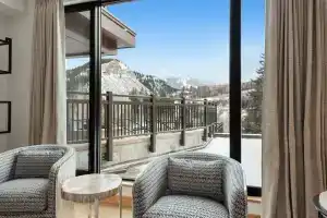Riverfront Lodge, Эйвон