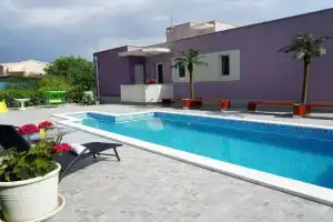 Villa Daniela, Солин