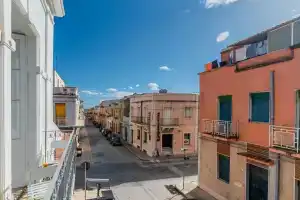 Le 4 Perle Apartments, Авола