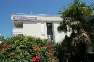 Vila Elkom Apartment 2, Ульцинь