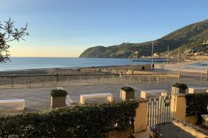 Sunflower terrazza panoramica, Леванто
