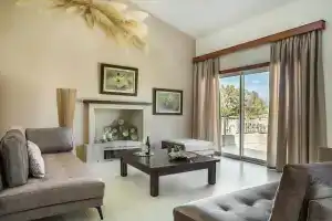 Malibu Studios - Elegant & Cosy, Ласси