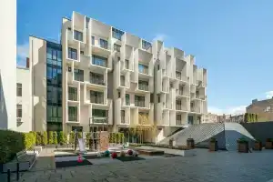 Easyrooms Dzirnavu, Рига