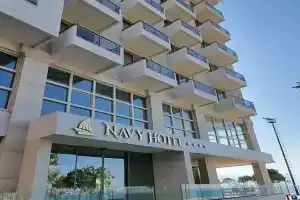 Navy Hotel, Влера