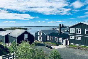 The Crib Rocks, Боргарнес