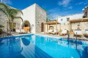 Casa Belvedere Boutique Villa, Курнас