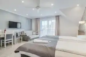 Helios Apartamenty, Устка