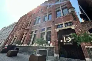 D28, Брюгге