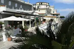 Grand Hotel Sant'Orsola, Конка-дей-Марини