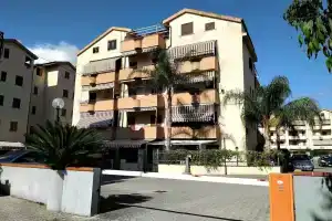 Brain Apartment Scalea, Скалея