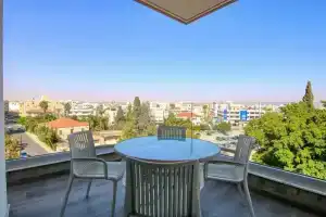 Phaedrus Living Coral Suites Aquatic, Ларнака