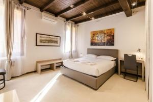 Borgo San Pietro Studio, Болонья