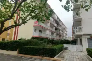 1. estudios Solmar Esc. 4 1º PTA 4, Гандия