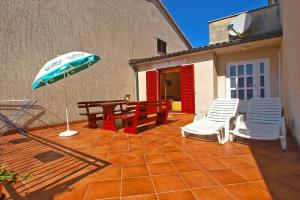Apartment 1305, Štinjan