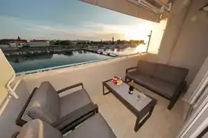 Apartment Sundowner, Задар