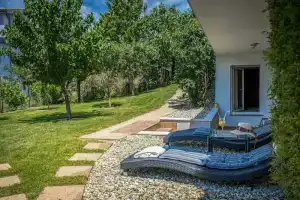Terra Magica Deluxe Apartment & Room with Private Parking, Terrace and Sea View, Риека