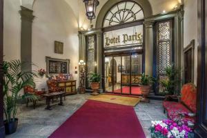 Hotel «Paris»