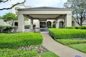 Courtyard by Marriott Dallas Medical/Market Center, Даллас