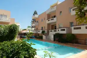 Apollon Studios & Apartments, Платаньяс
