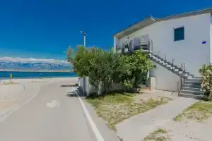 Apartments Palaic, Povljana