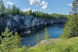 Гостевой дворик в Ууксу на заливе