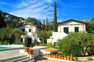 Residence Terra Rossa Taormina, Таормина
