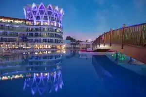 Отель «Granada Luxury», Окурджалар