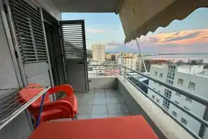 Apartment &, Шенгин