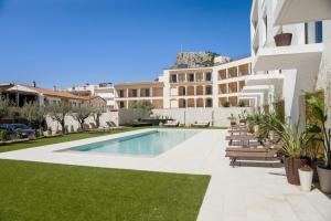 Marconia Boutique Residence, Л'Естартит