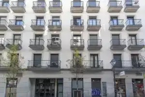 Alterhome Apartamento Plaza de Cibeles II, Мадрид