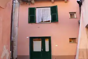 House L'Angolino, Верецци