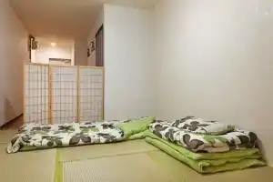 Guesthouse Sayuri 2, Осака