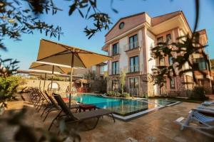 Отель «Sukha Cunda Otel», Айвалык