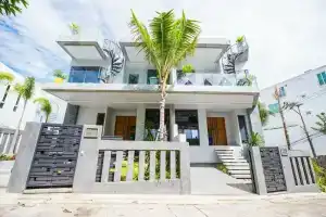 Luxury 5-Bedroom Villa With Games Room in Kata, Ката
