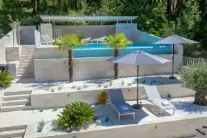 Villa Mt Brela, Брела