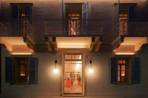 Heart Hotel Limassol, Лимассол