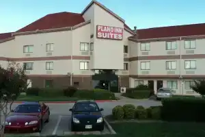 Plano Inn & Suites, Плано