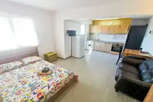 Hidden Gem City Studio, Ларнака