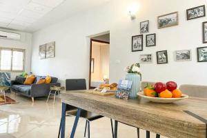 Modern Downtown 3br by Ahlan Hospitality, Назарет