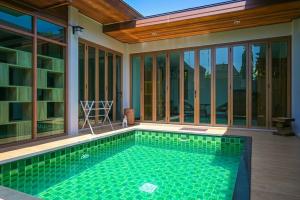 Nice House Pool Villa Phuket, Чалонг