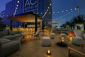 Ac Hotel Downtown Los Angeles, a Marriott Hotel, Лос-Анджелес
